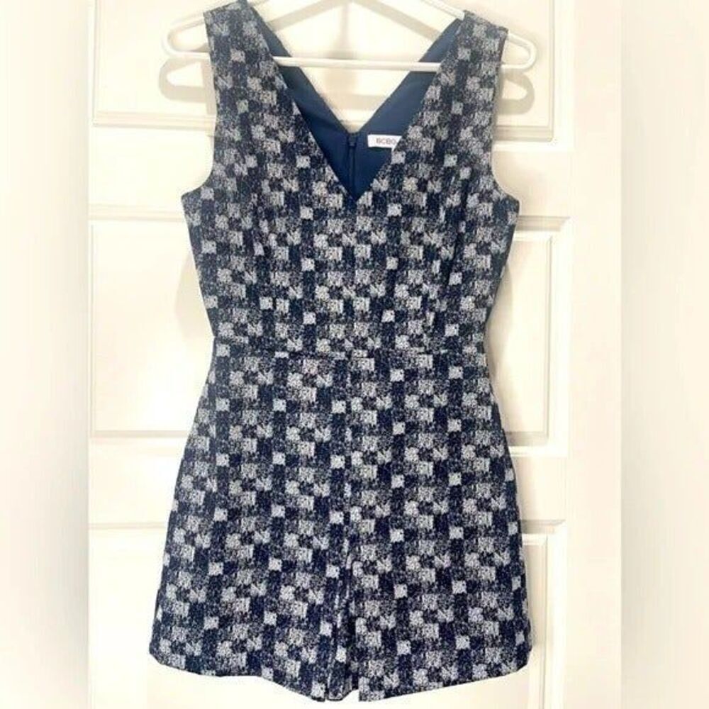 New BCBGeneration blue patterned romper size 0